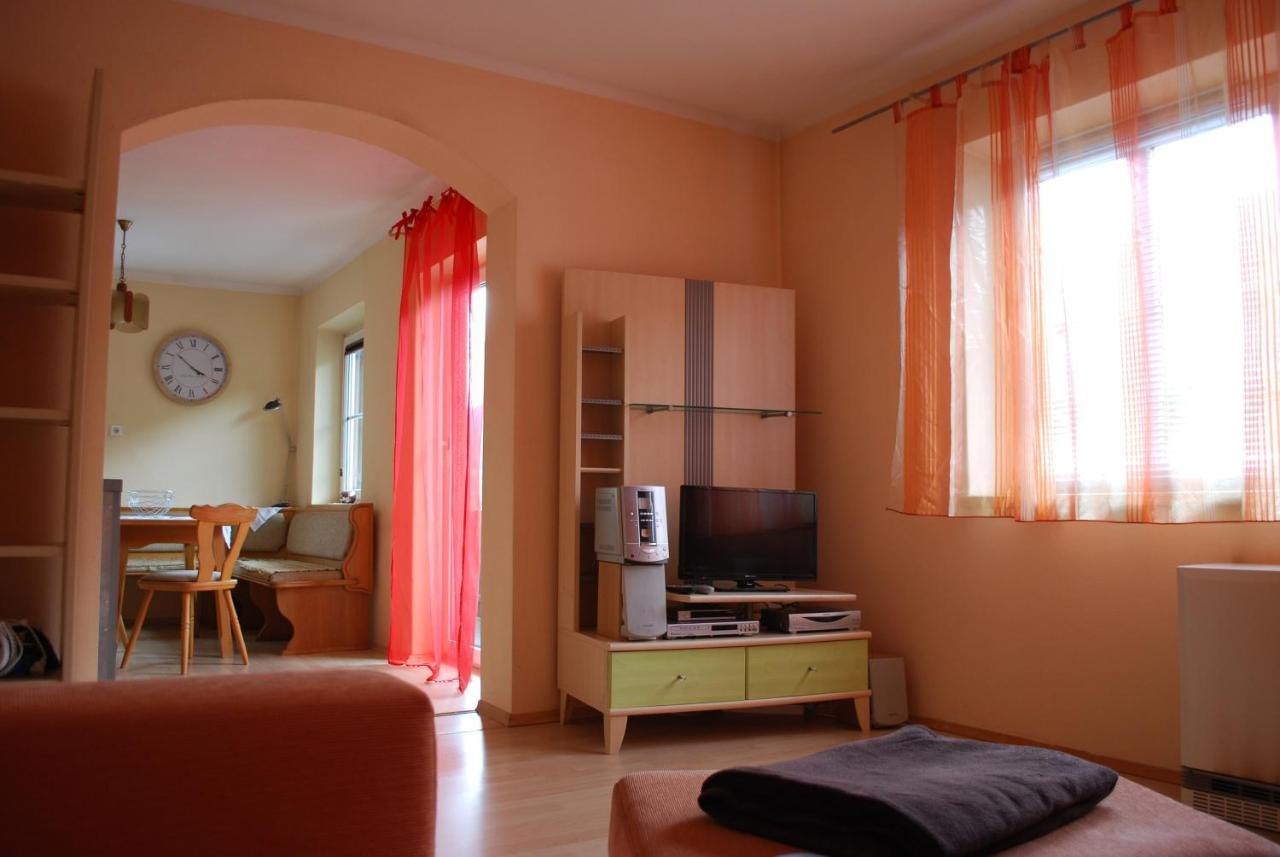 Haus Brenntara 1 Appartement *